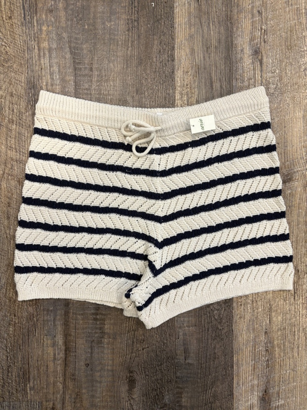 NWT Aerie Striped Knit Drawstring Knit Women’s Shorts - Cream & Navy Size Large